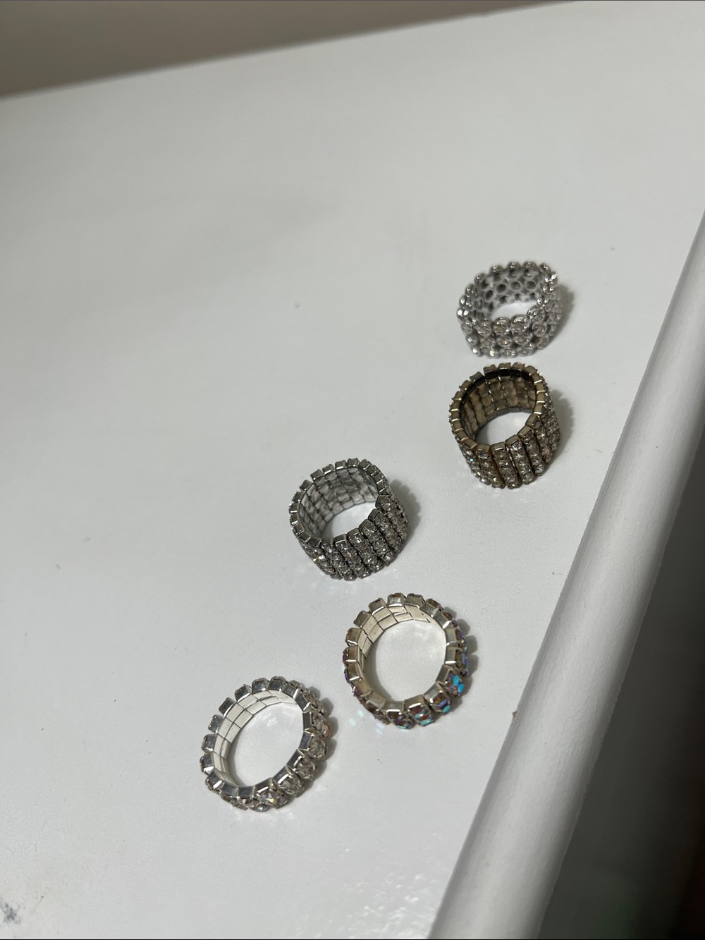 Crystal Pavé Stretch Rings - Clear and Aurora Borealis - Vintage - 5 Rings - Picture 14 of 16